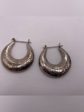 Vintage Sterling Silver Engraved Hoop Earrings Floral Etched Bold